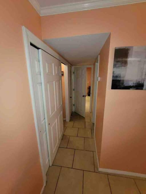 Apartamento Elegant 2-bedroom Pet-friendly W 2 Parking Spaces Hilton Head Island
