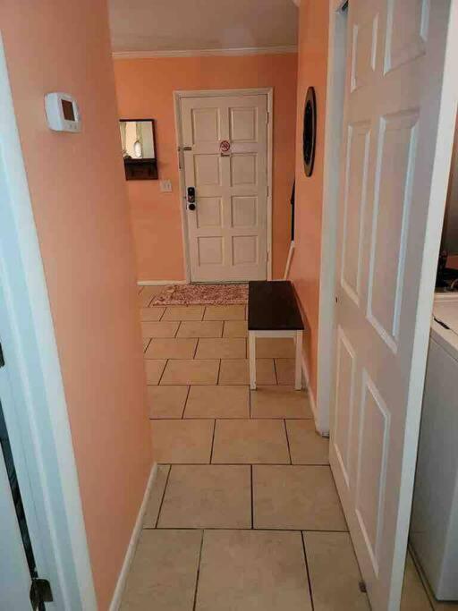 Elegant 2-bedroom Pet-friendly W 2 Parking Spaces Apartamento Hilton Head Island