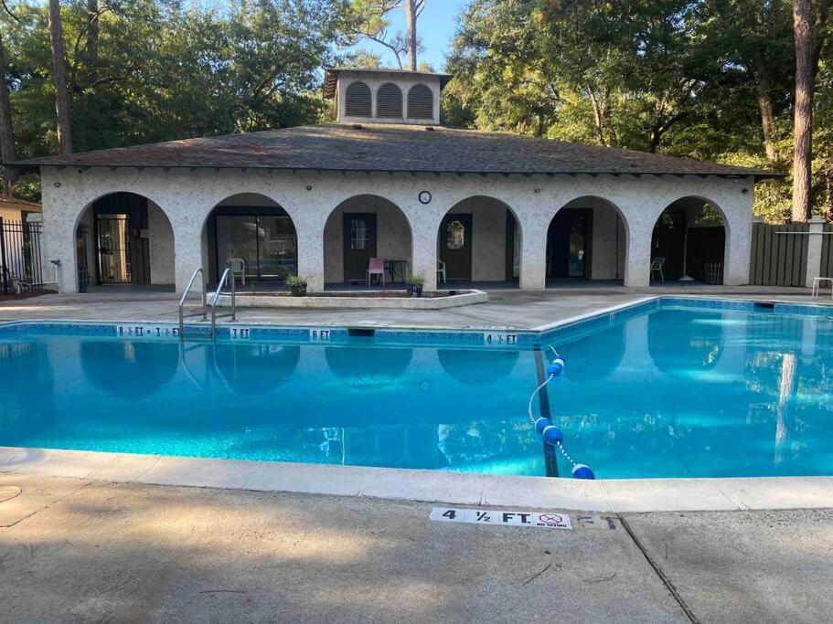 Apartamento Elegant 2-bedroom Pet-friendly W 2 Parking Spaces